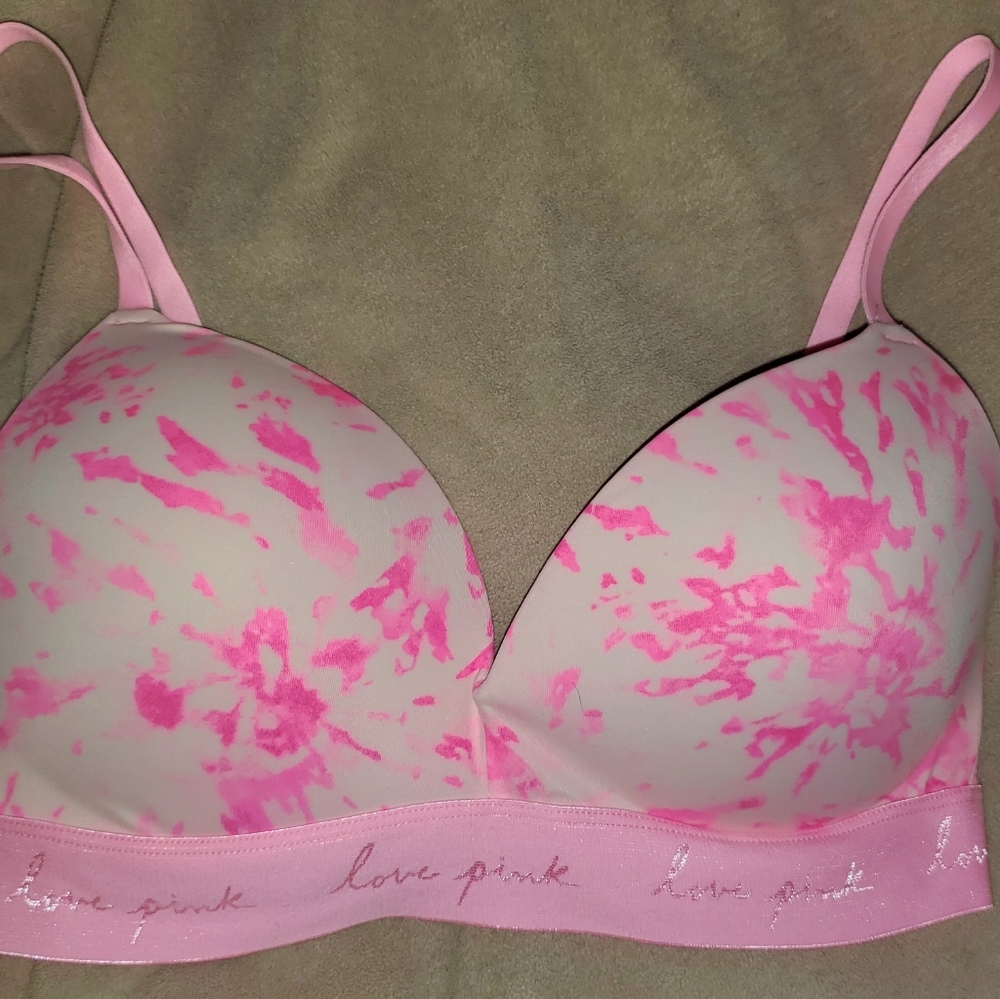 Victoria secret pink wear anywhere wireless push up bra 36d pink